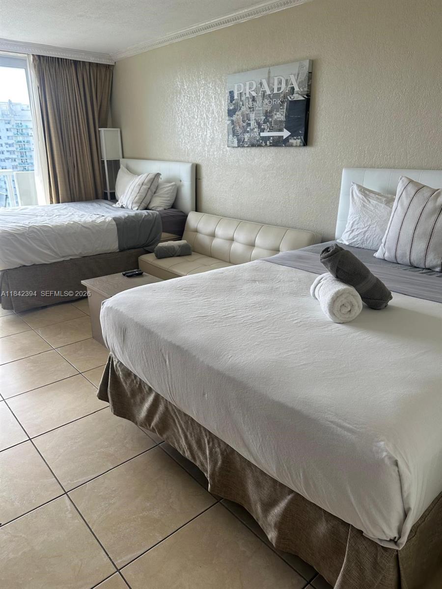 THE AVENTURA BEACH CLUB C - Residential