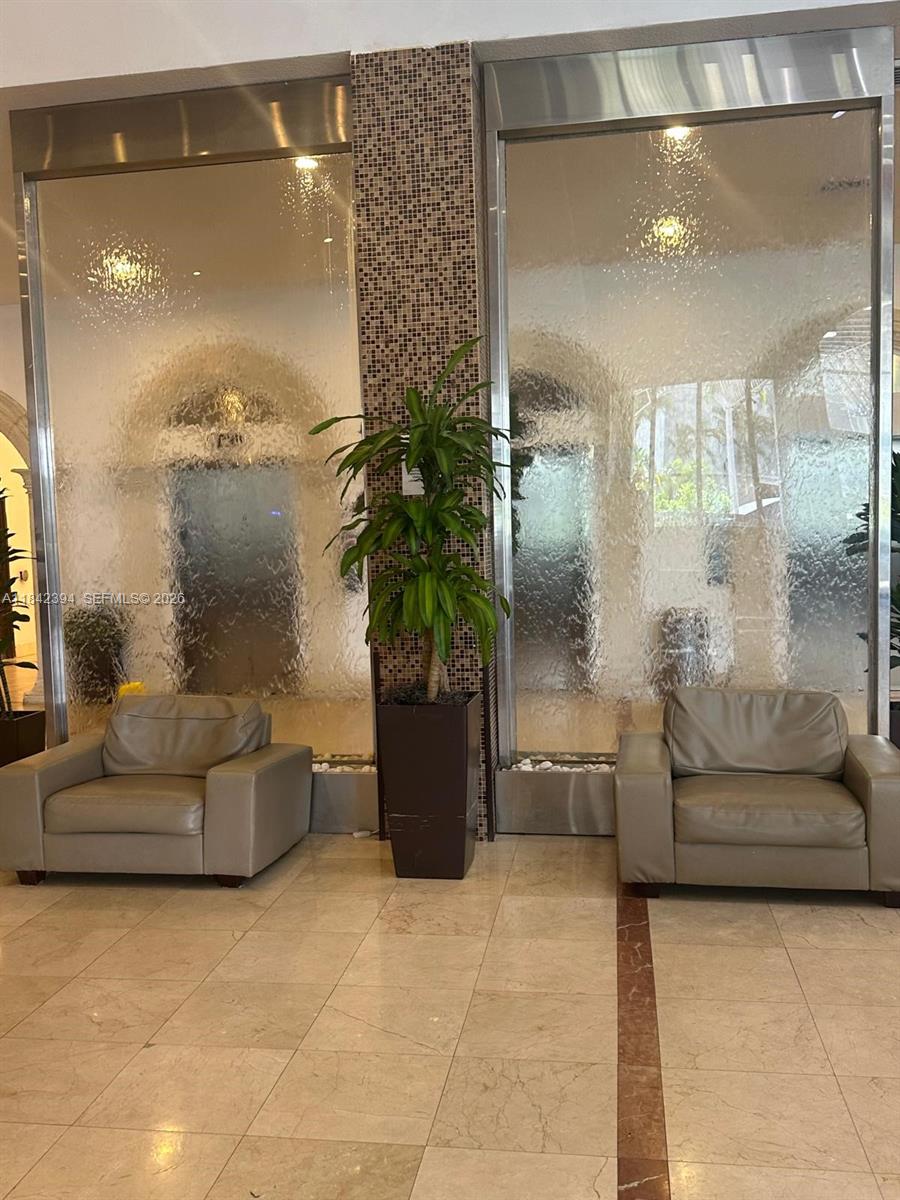 THE AVENTURA BEACH CLUB C - Residential