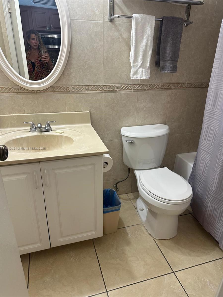 THE AVENTURA BEACH CLUB C - Residential