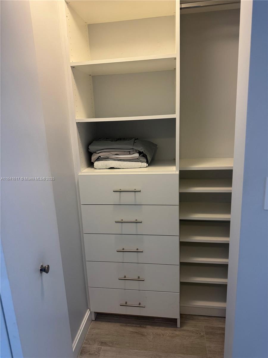 BRICKELL HEIGHTS WEST CON - Residential Lease