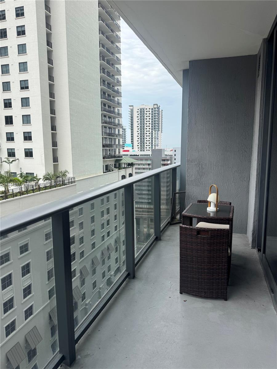 BRICKELL HEIGHTS WEST CON - Residential Lease