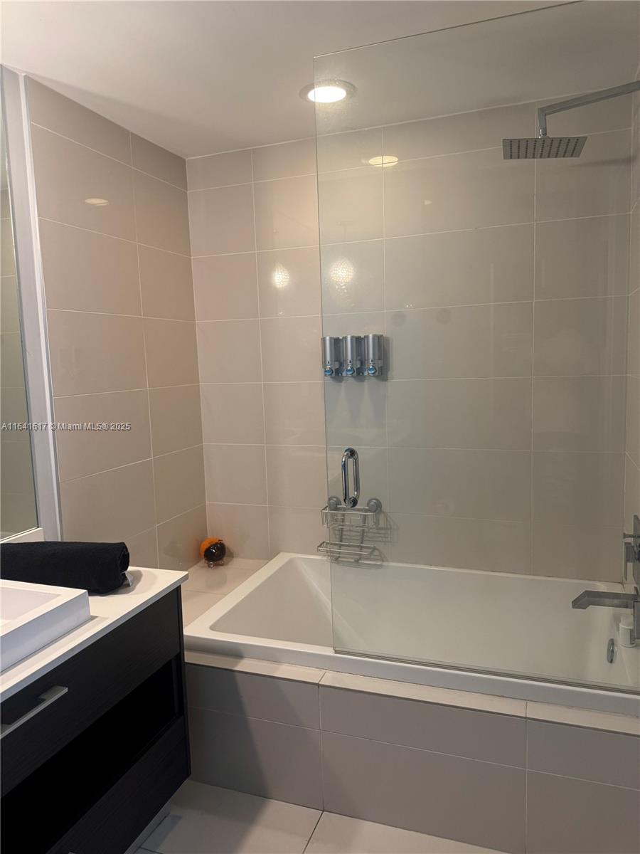 BRICKELL HEIGHTS WEST CON - Residential Lease