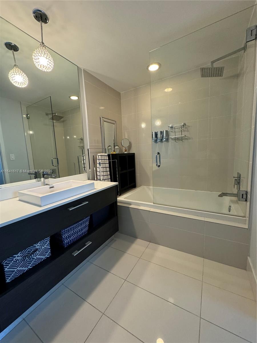 BRICKELL HEIGHTS WEST CON - Residential Lease