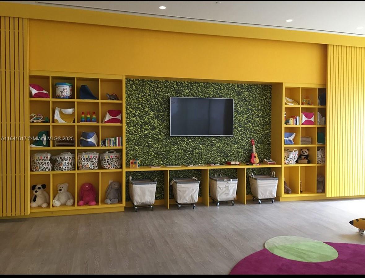 BRICKELL HEIGHTS WEST CON - Residential Lease
