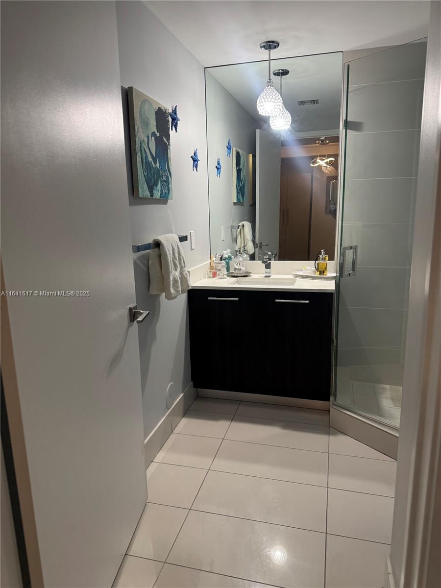 BRICKELL HEIGHTS WEST CON - Residential Lease