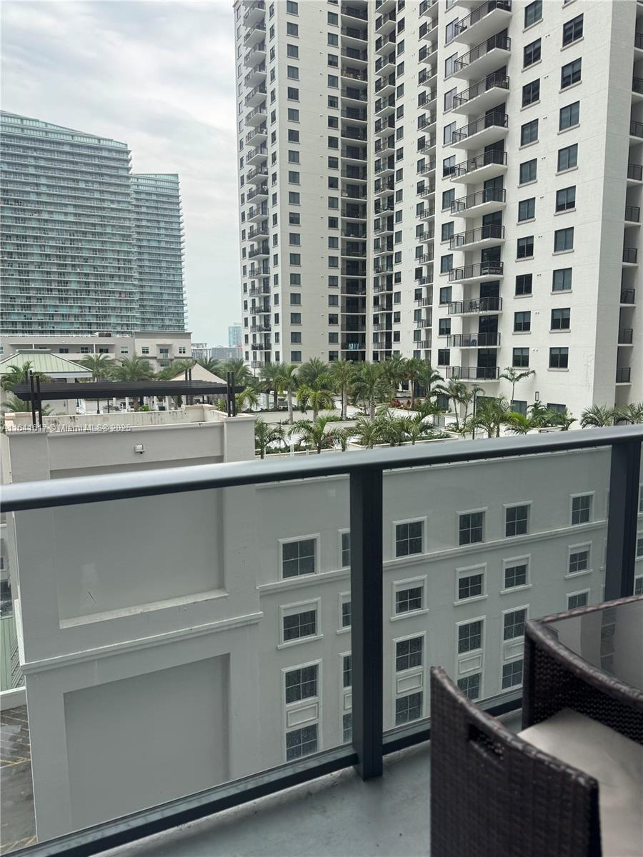 BRICKELL HEIGHTS WEST CON - Residential Lease