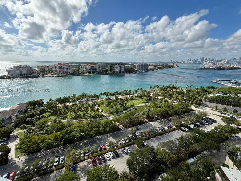 400 S Pointe Dr 2105