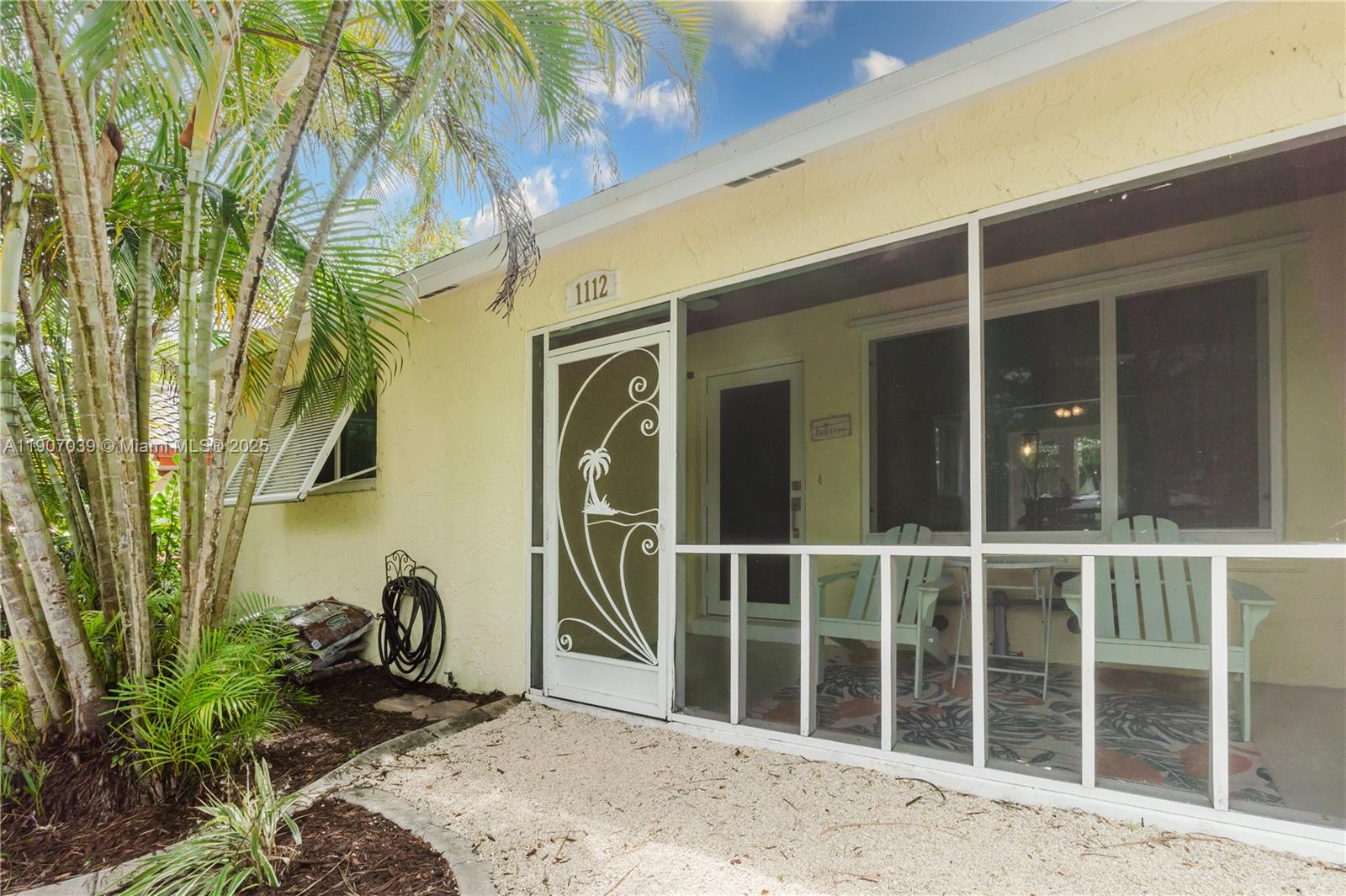 CENTRAL GOLF SEC OF HOLLY - Residential