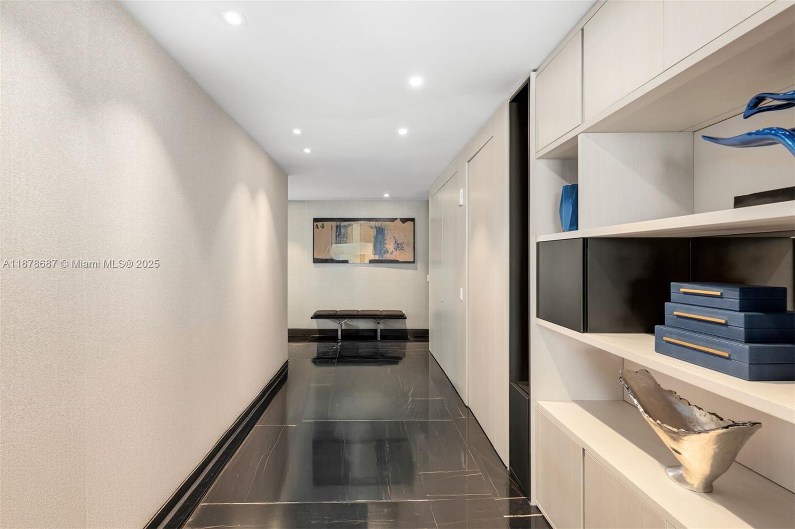 ALTOS DEL MAR NO. 5 - Residential