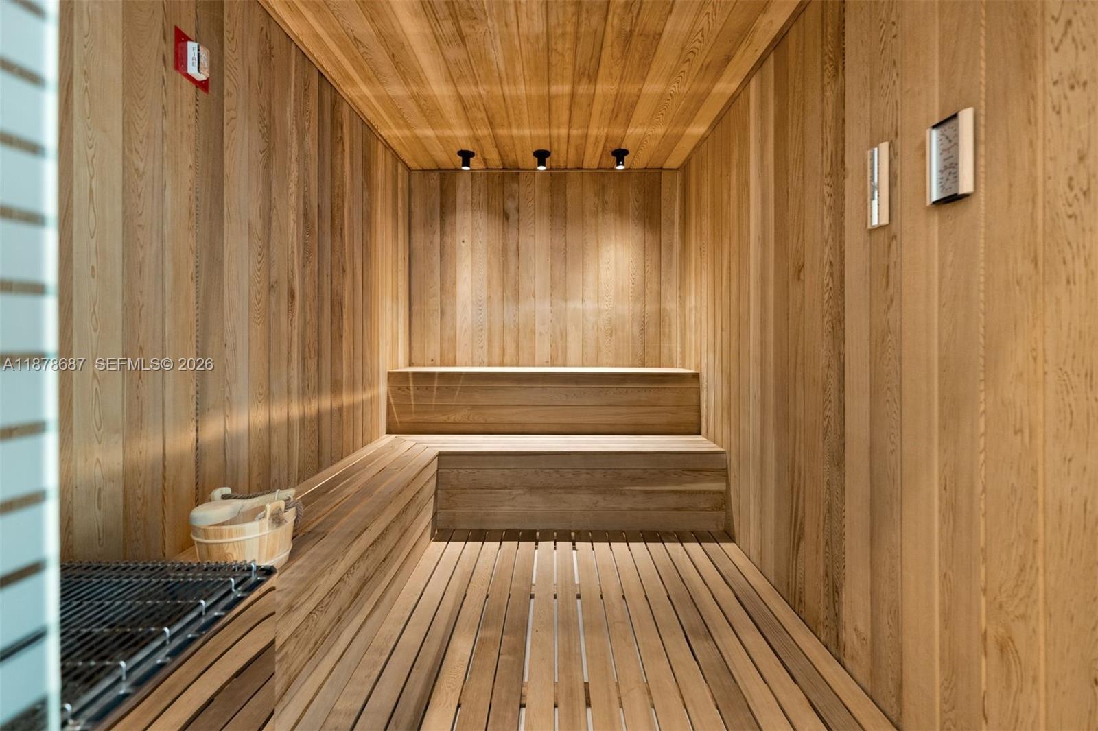 ALTOS DEL MAR NO. 5 - Residential