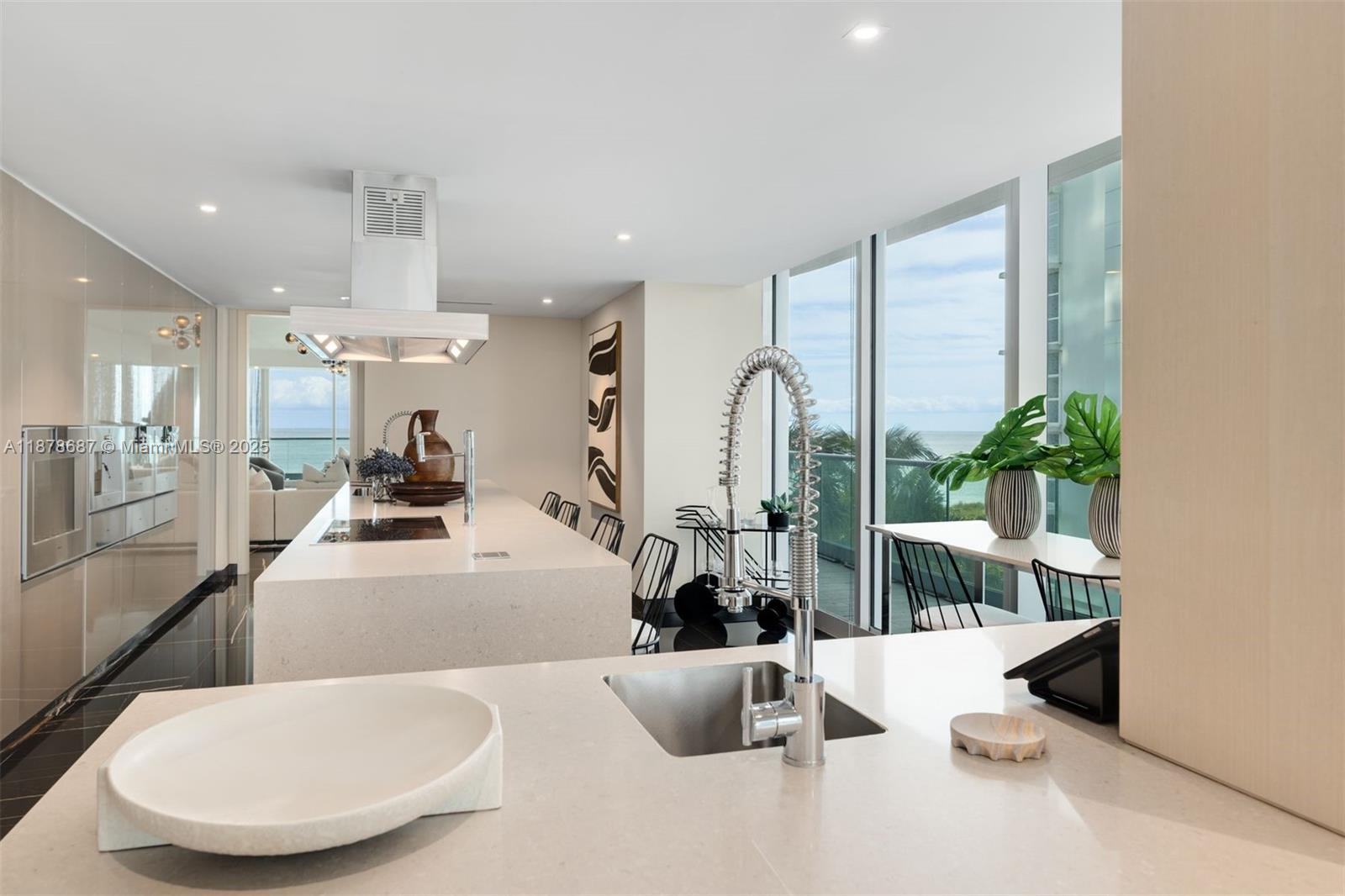 ALTOS DEL MAR NO. 5 - Residential