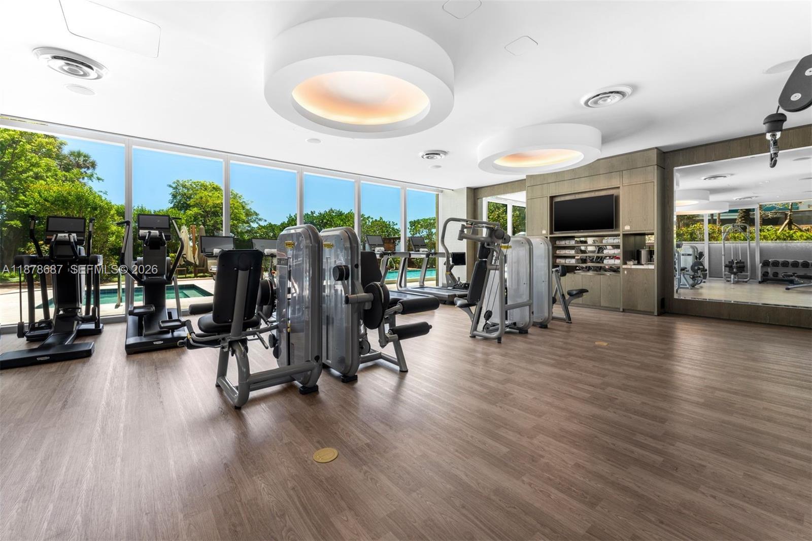 ALTOS DEL MAR NO. 5 - Residential