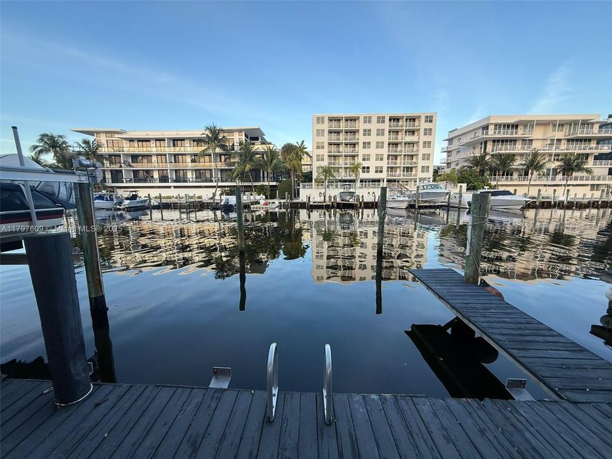 Monthly Boat Slip for Rent
Spacious boat slip measuring 17’11” wide, suitable for vessels up to 45 feet in length. Includes water and 120V electricity at the dock.
Minimum lease term: 6 months or longer
Insurance requirement: Tenant must provide proof of insurance, listing the owner as Loss Payee and Additional Insured
Dock parking space available for tenants