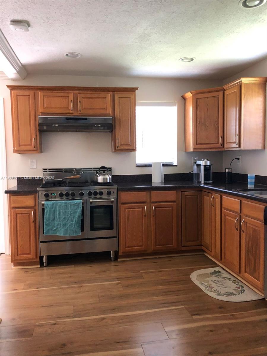 SUNSET TRAILS NO 2 - Residential Lease