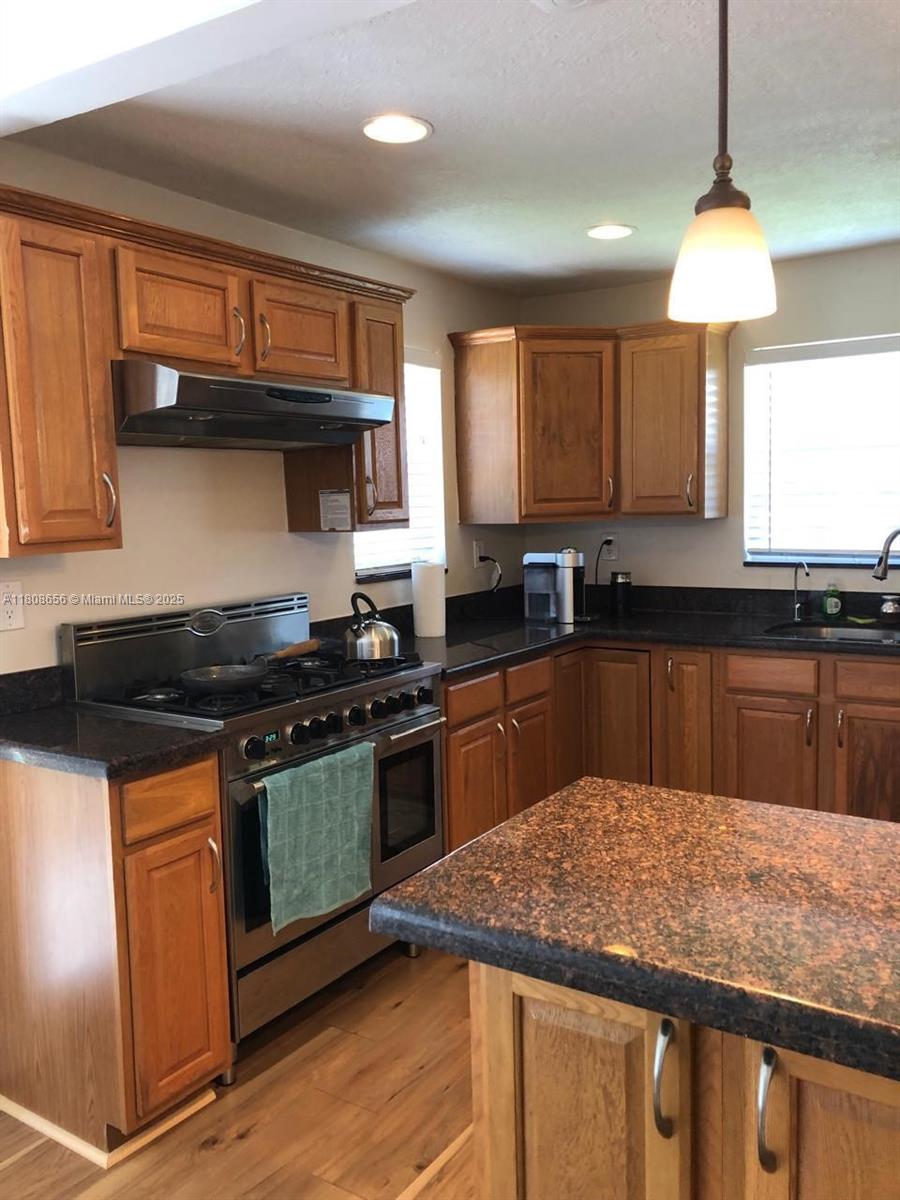 SUNSET TRAILS NO 2 - Residential Lease