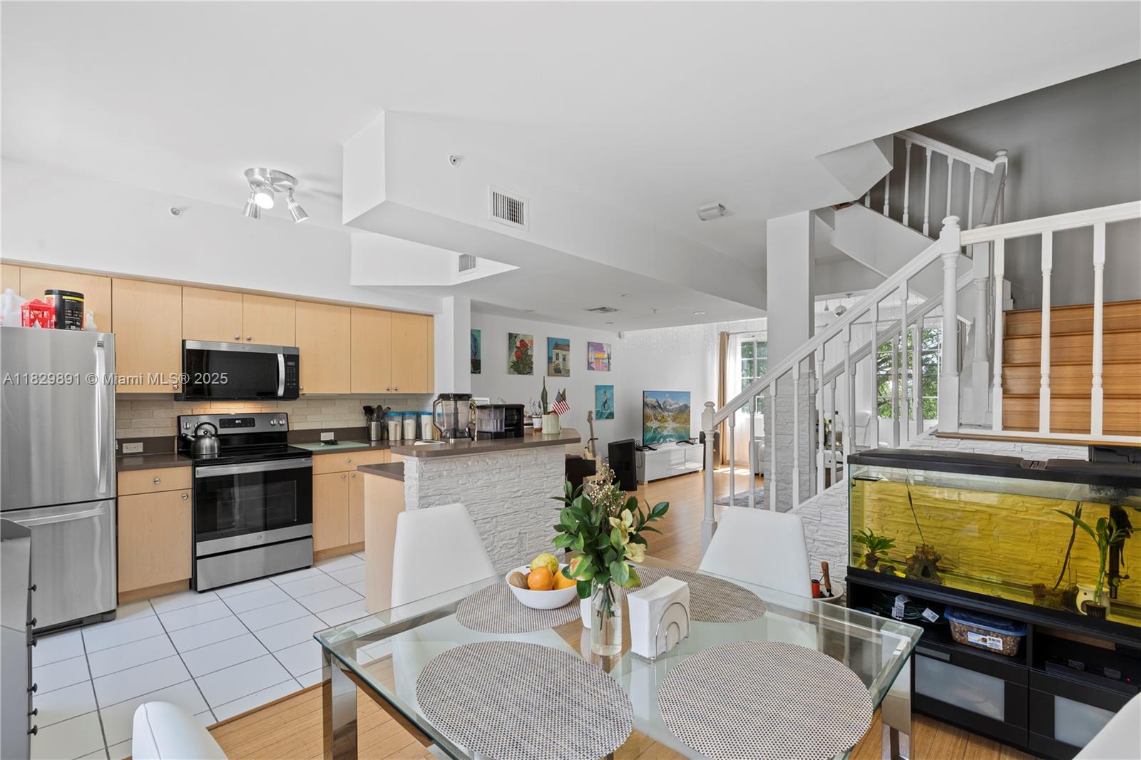 AVENTI AT AVENTURA CONDO - Residential