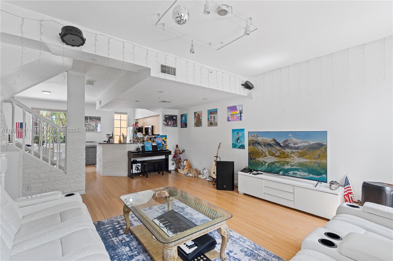 AVENTI AT AVENTURA CONDO - Residential