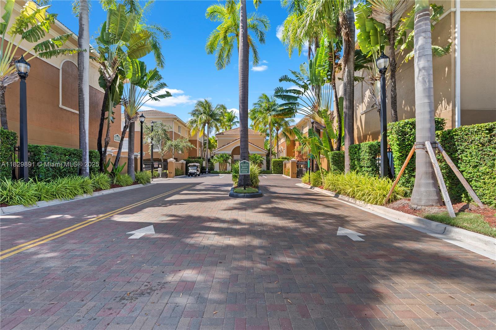 AVENTI AT AVENTURA CONDO - Residential