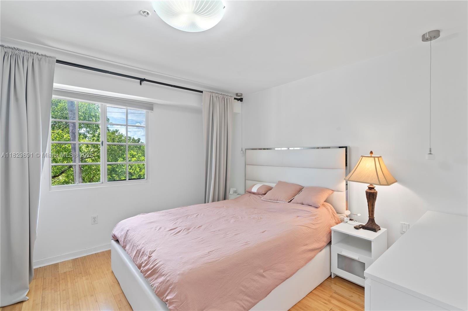 AVENTI AT AVENTURA CONDO - Residential