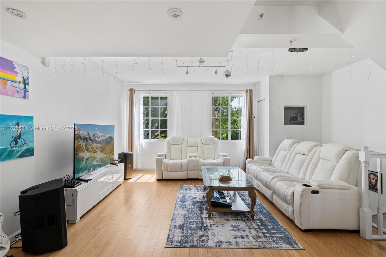 AVENTI AT AVENTURA CONDO - Residential