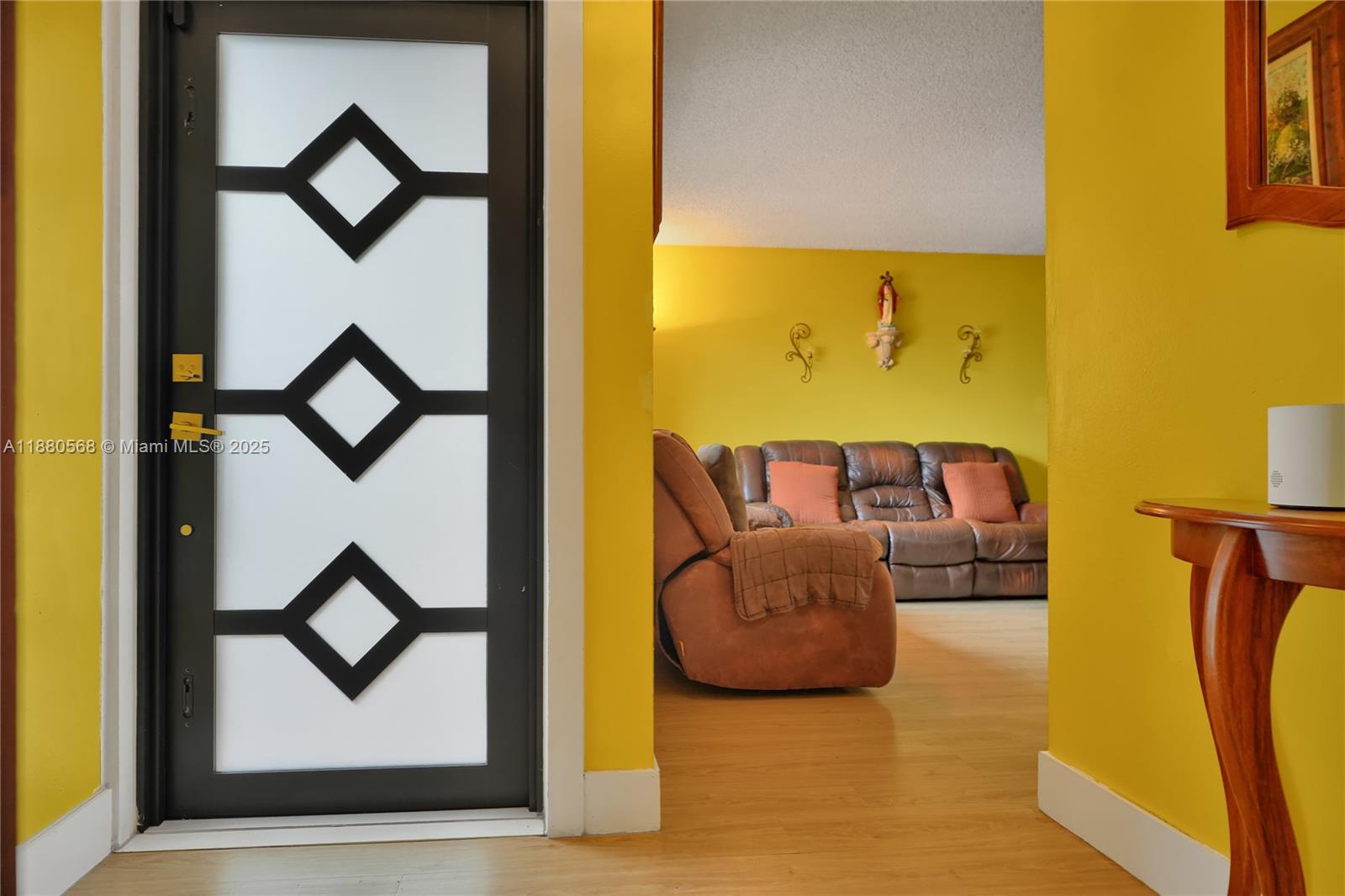 EL RELOJ VILLAS CONDO - Residential