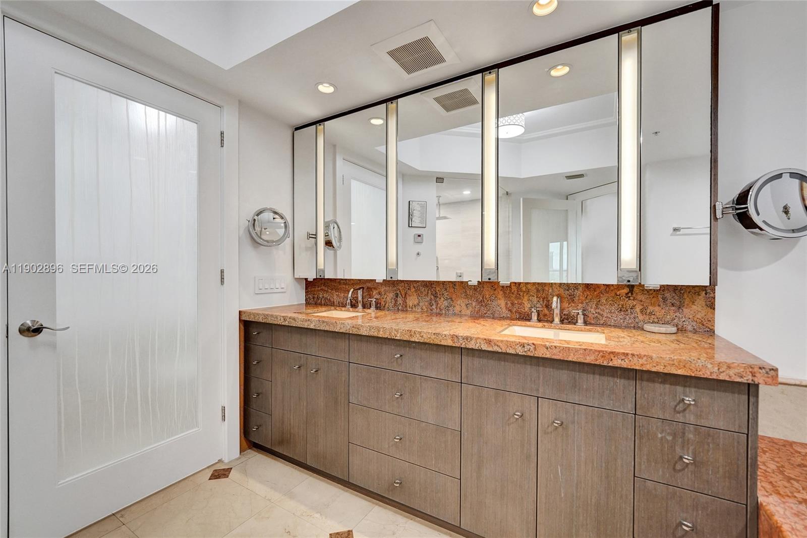 LAS OLAS GRAND CONDO - Residential