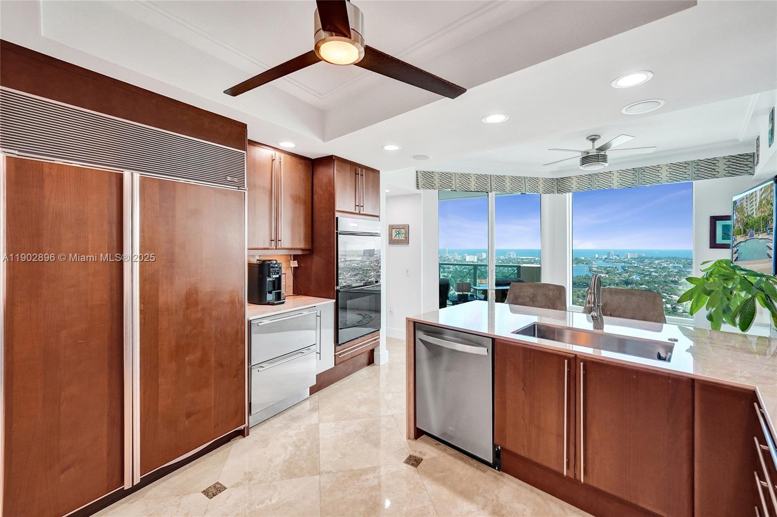 LAS OLAS GRAND CONDO - Residential