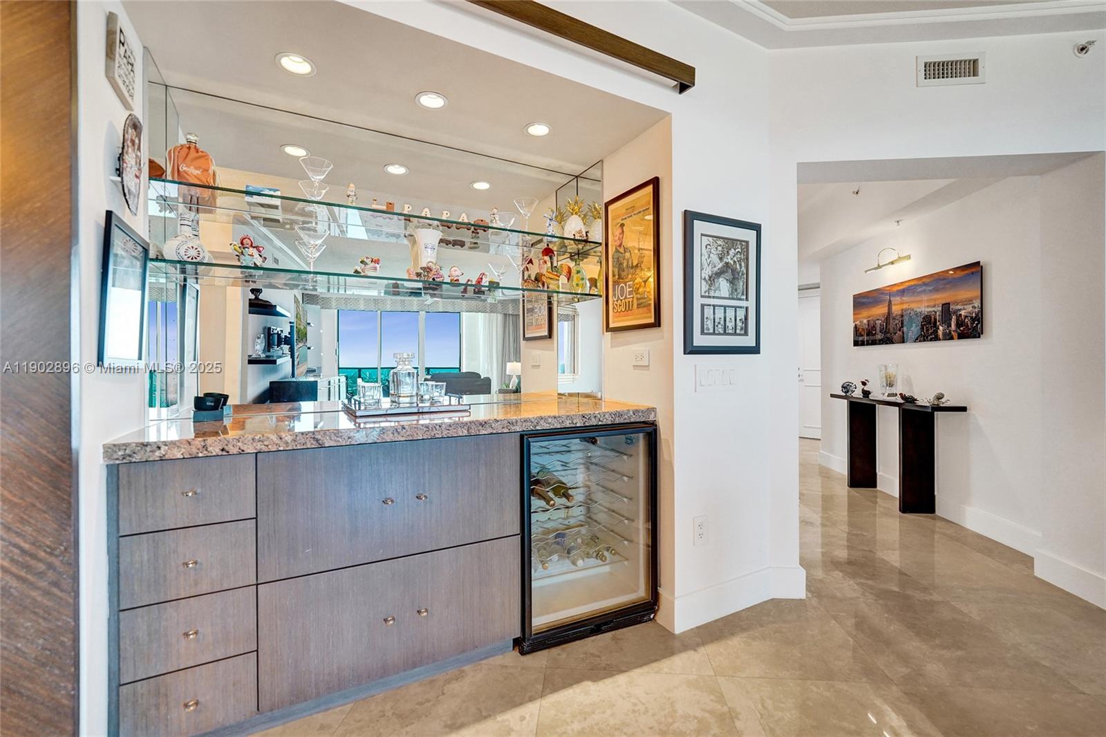 LAS OLAS GRAND CONDO - Residential