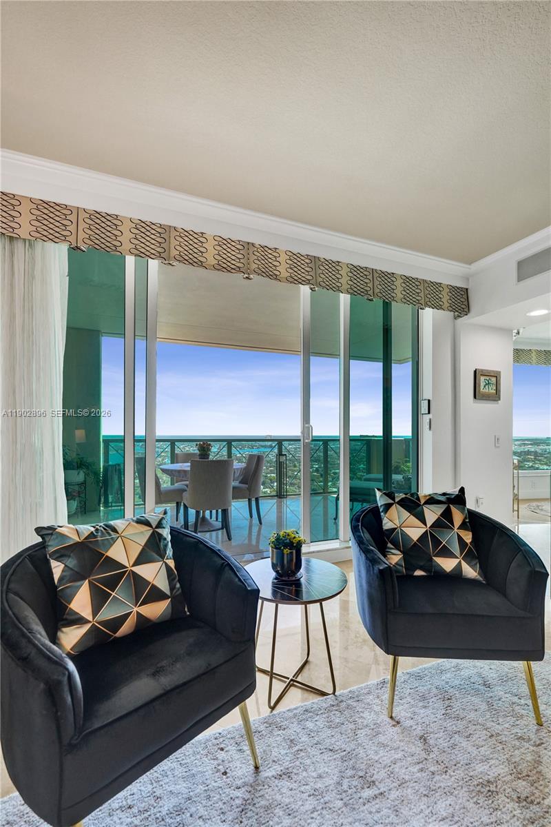 LAS OLAS GRAND CONDO - Residential