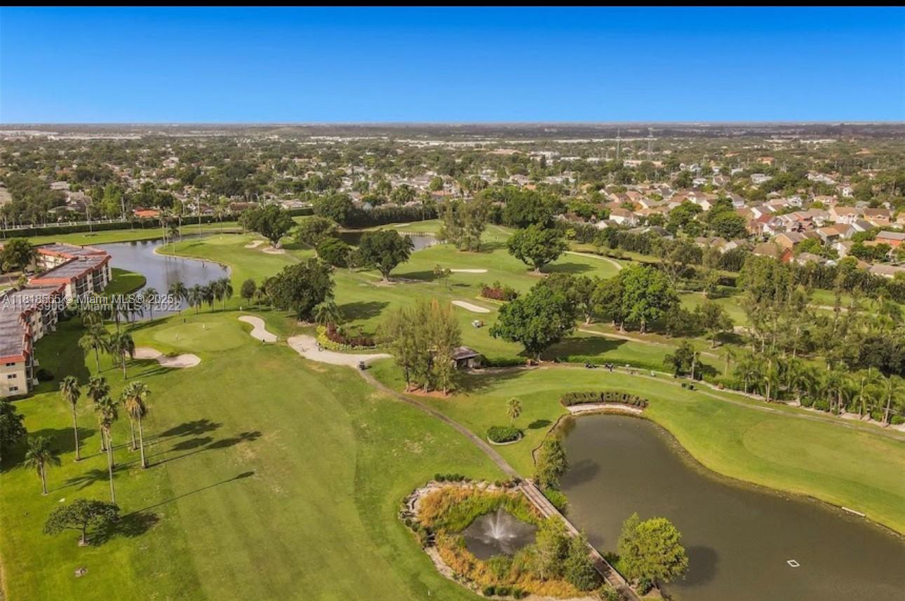 HOLLYBROOK GOLF AND - Residential Lease