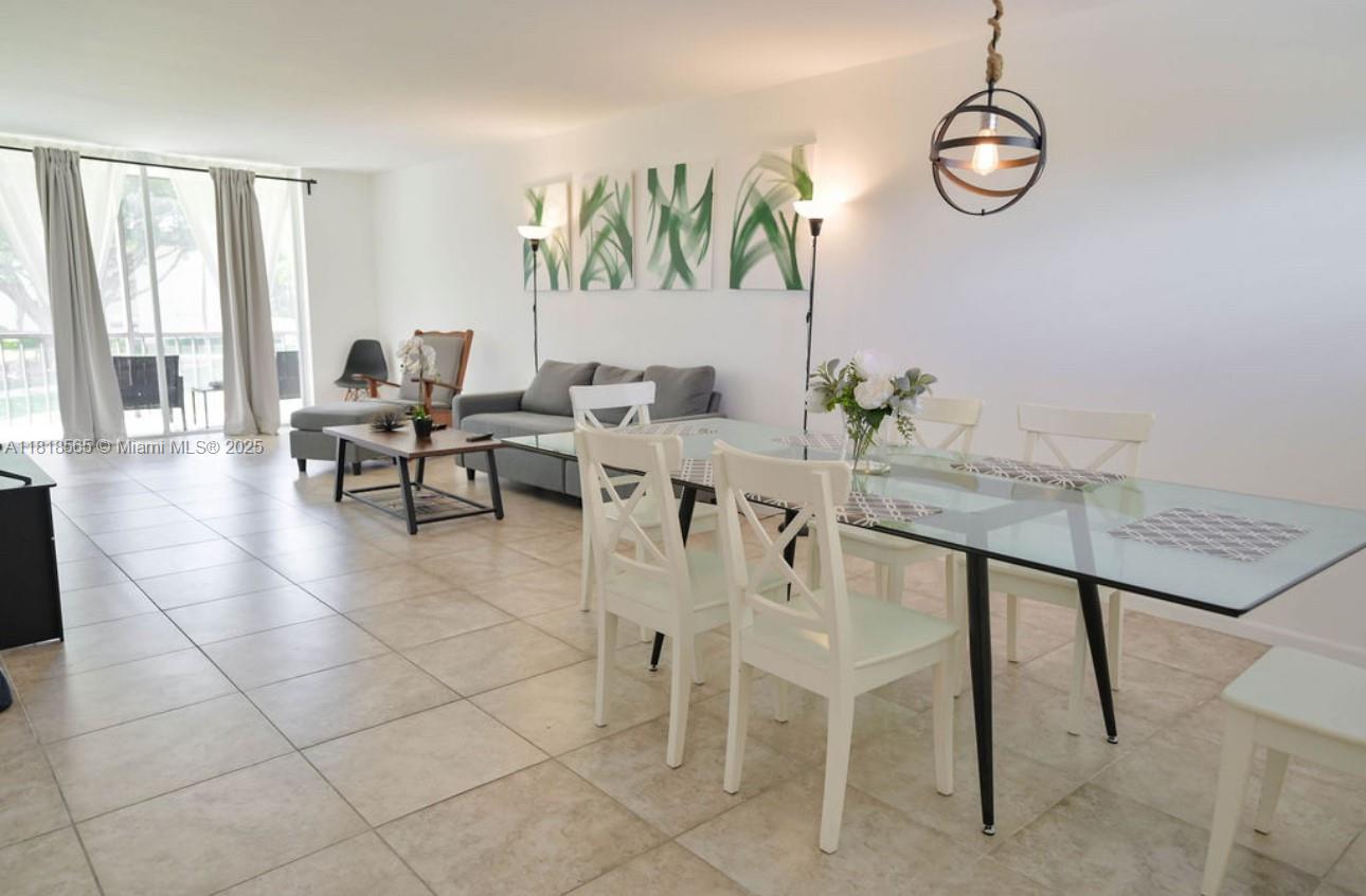 Rental Property at 8901 S Hollybrook Blvd 206, Pembroke Pines, Miami-Dade County, Florida - Bedrooms: 1 
Bathrooms: 2  - $1,800 MO.