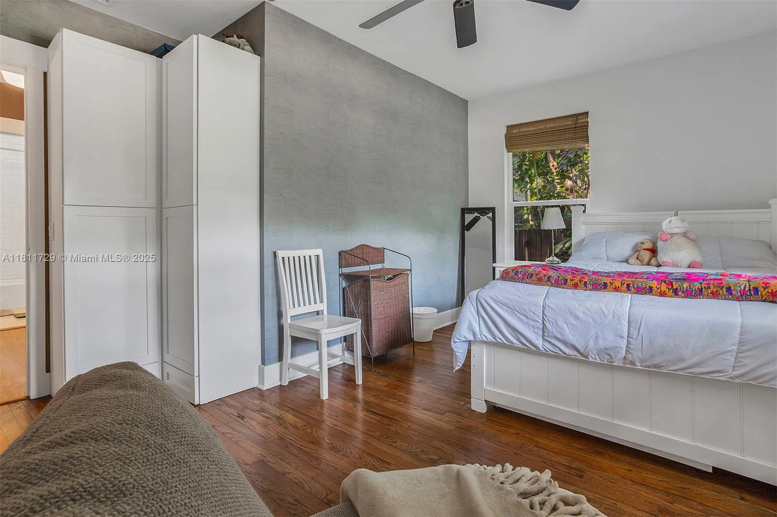 South Miami, Florida 33143, United States, 2 Bedrooms Bedrooms, ,1 BathroomBathrooms,Residential,Active,139851