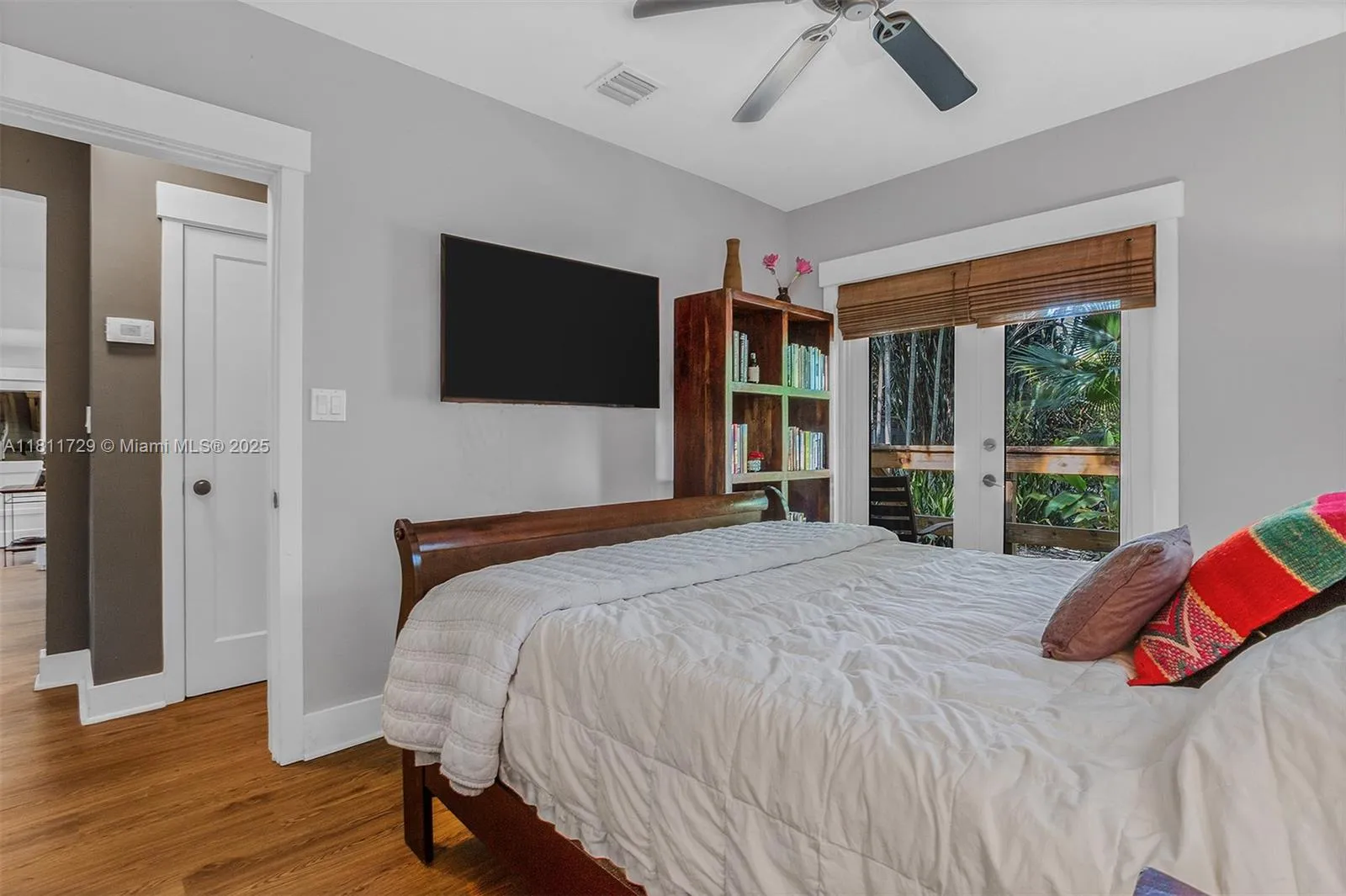 South Miami, Florida 33143, United States, 2 Bedrooms Bedrooms, ,1 BathroomBathrooms,Residential,Active,139851