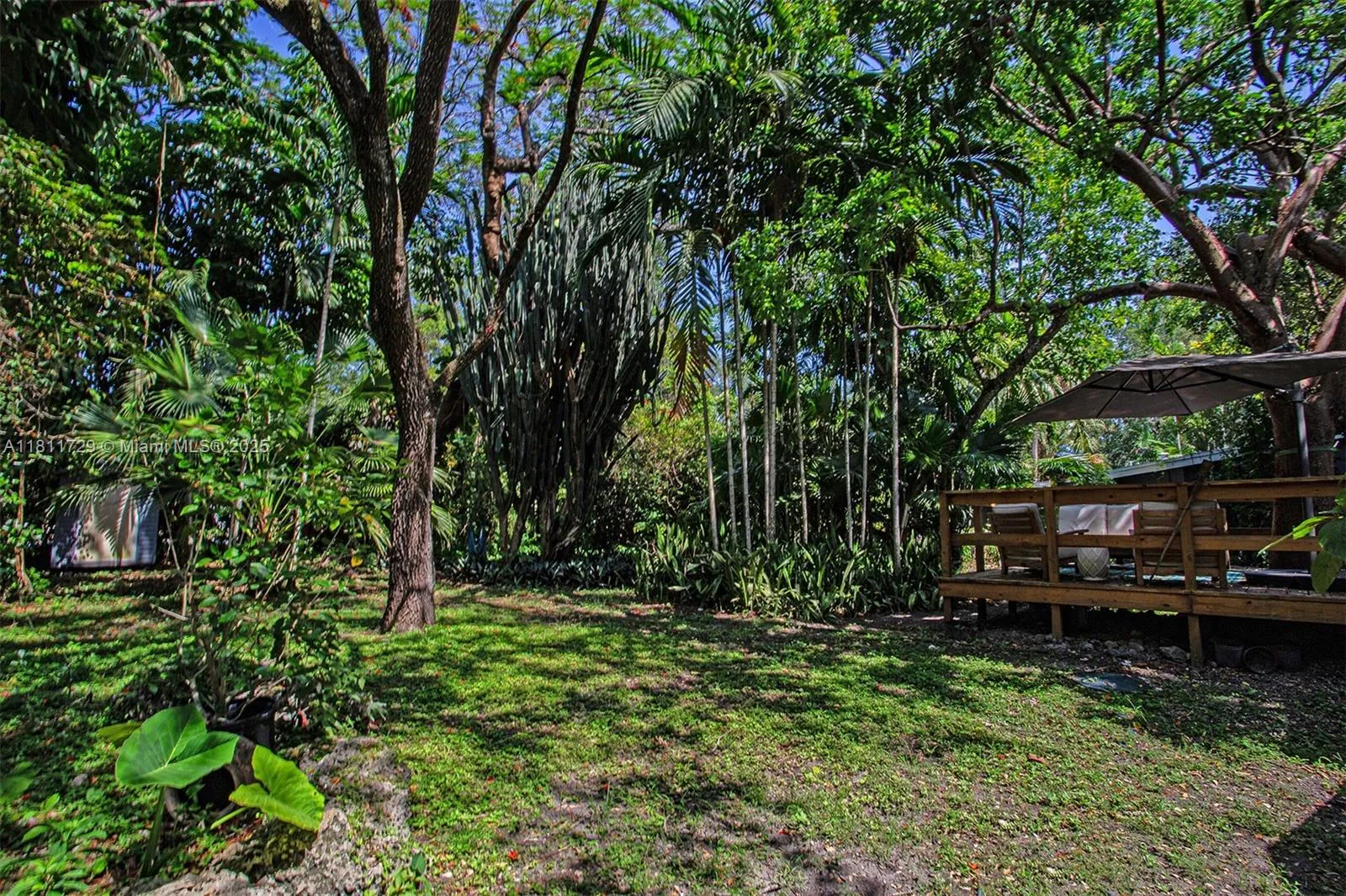 South Miami, Florida 33143, United States, 2 Bedrooms Bedrooms, ,1 BathroomBathrooms,Residential,Active,139851