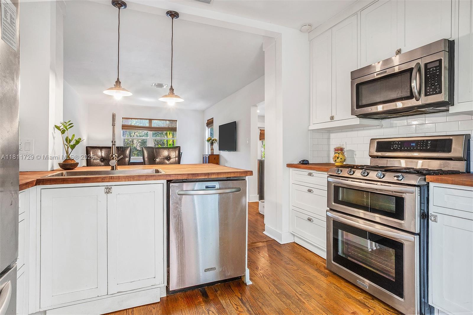 LAWRENCE TERRACE - Residential