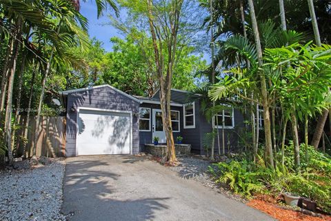 7521 SW 64th Ct South Miami FL 33143