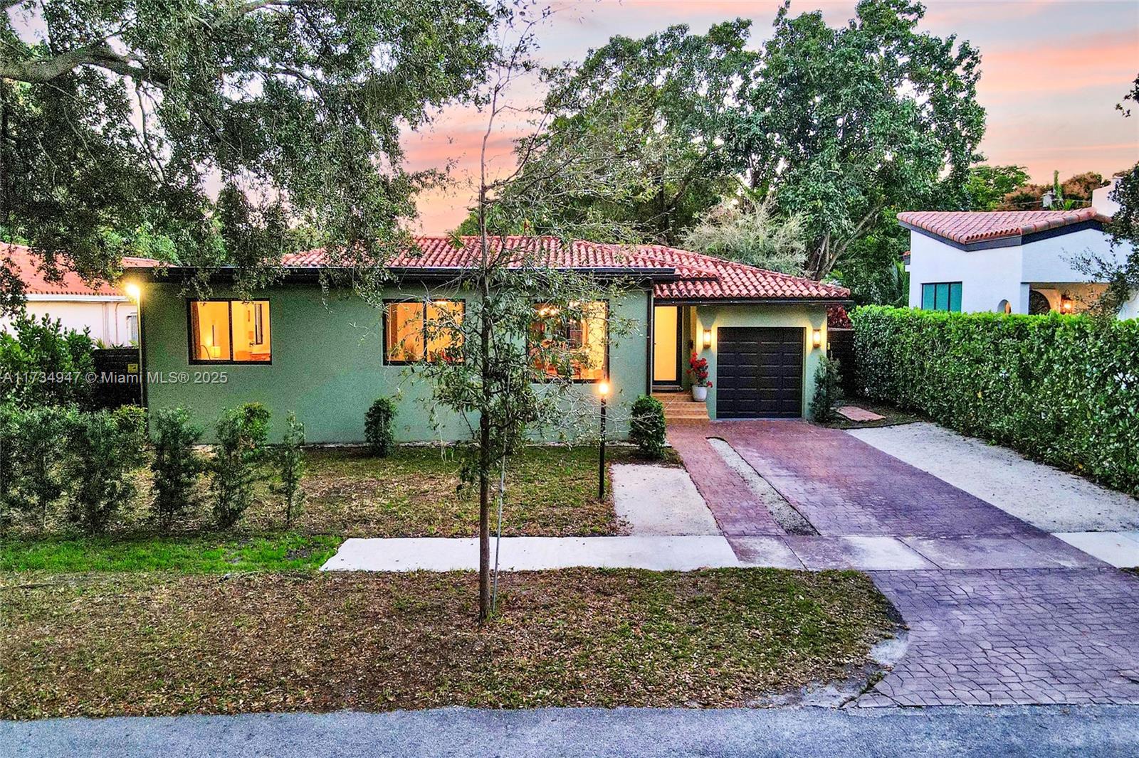 156 Nw 90th St, El Portal, Miami-Dade County, Florida - 3 Bedrooms  
2 Bathrooms - 