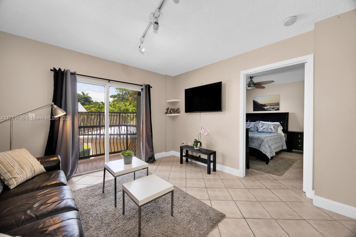 1918 Brickell Ave 204