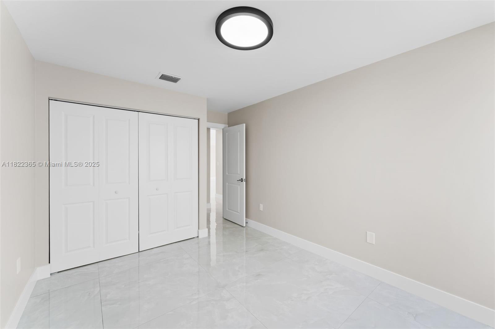 WEITZER HAMMOCKS HOMES SE - Residential Lease