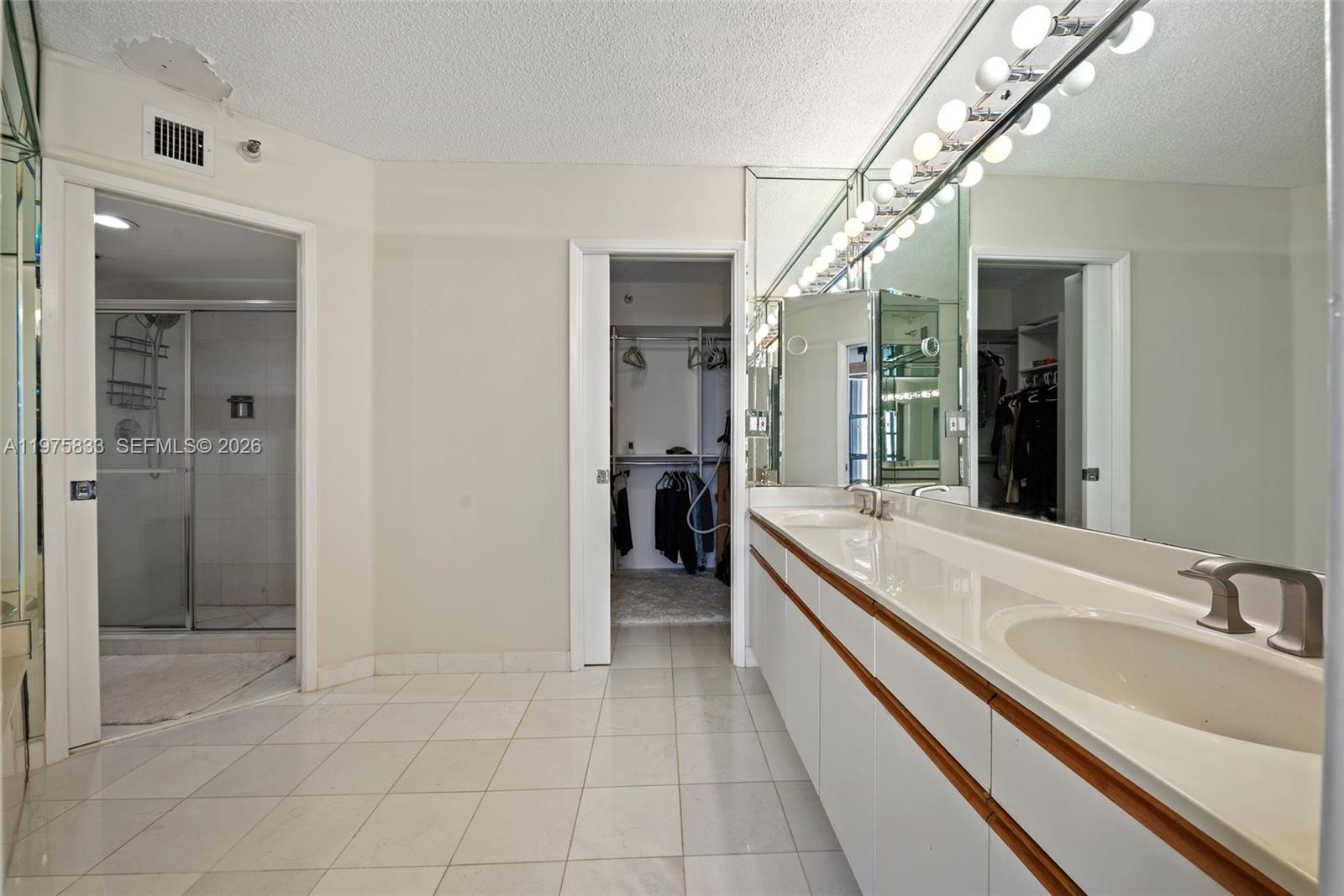 MYSTIC POINTE CONDO NO TH - Residential