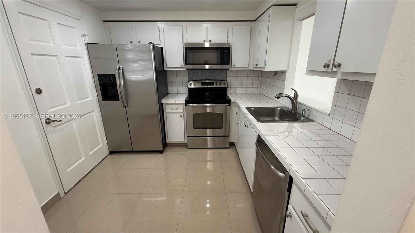 EDEN ISLES CONDO PART 3 - Residential