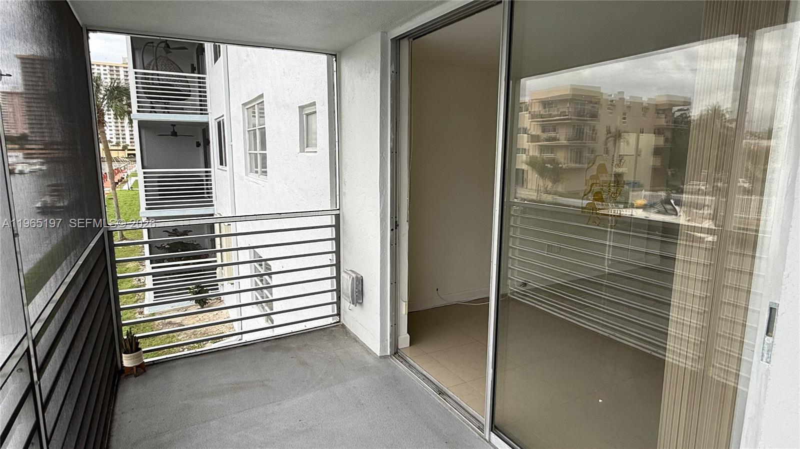 EDEN ISLES CONDO PART 3 - Residential