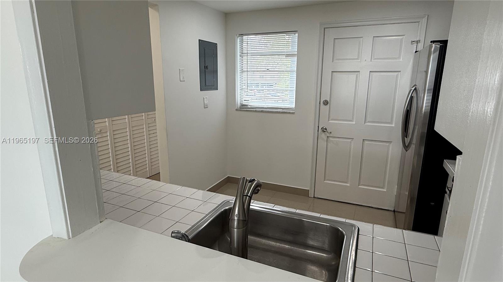 EDEN ISLES CONDO PART 3 - Residential