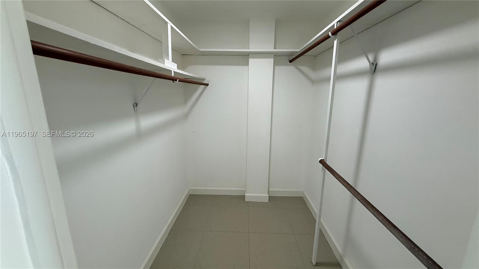 EDEN ISLES CONDO PART 3 - Residential