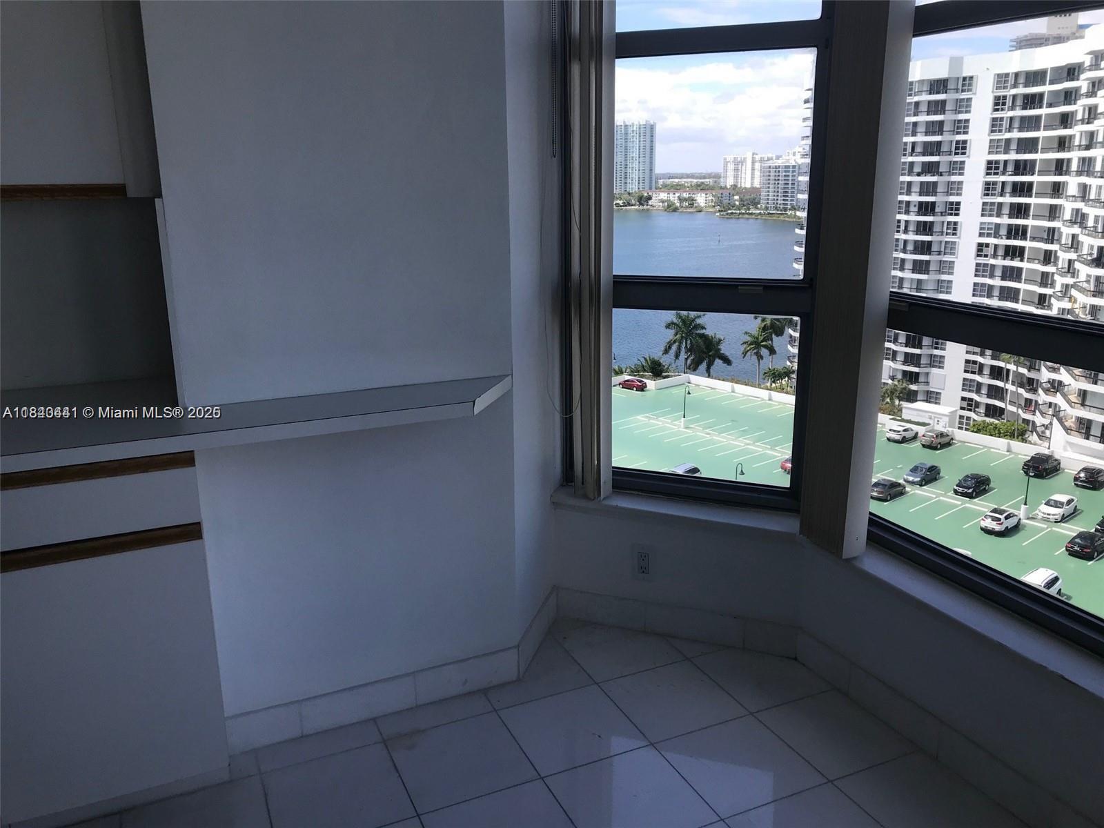 MYSTIC POINTE CONDO NO TH - Residential