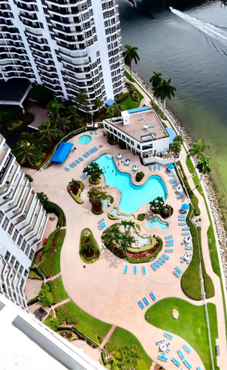 MYSTIC POINTE CONDO NO TH - Residential