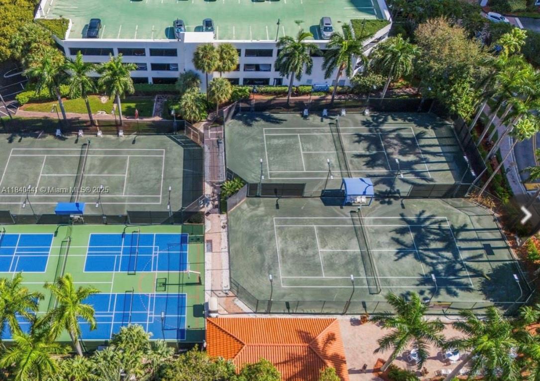 MYSTIC POINTE CONDO NO TH - Residential