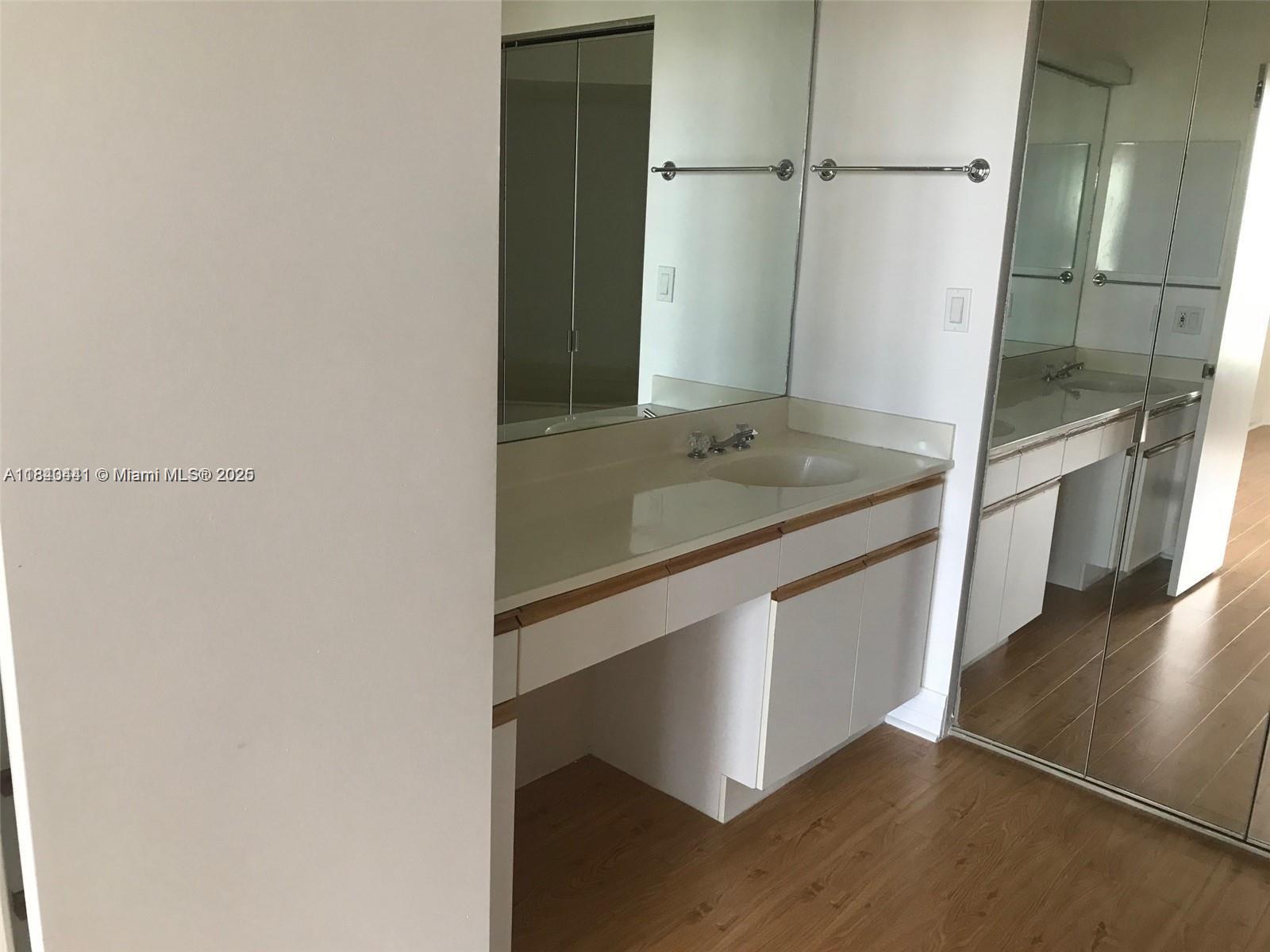 MYSTIC POINTE CONDO NO TH - Residential