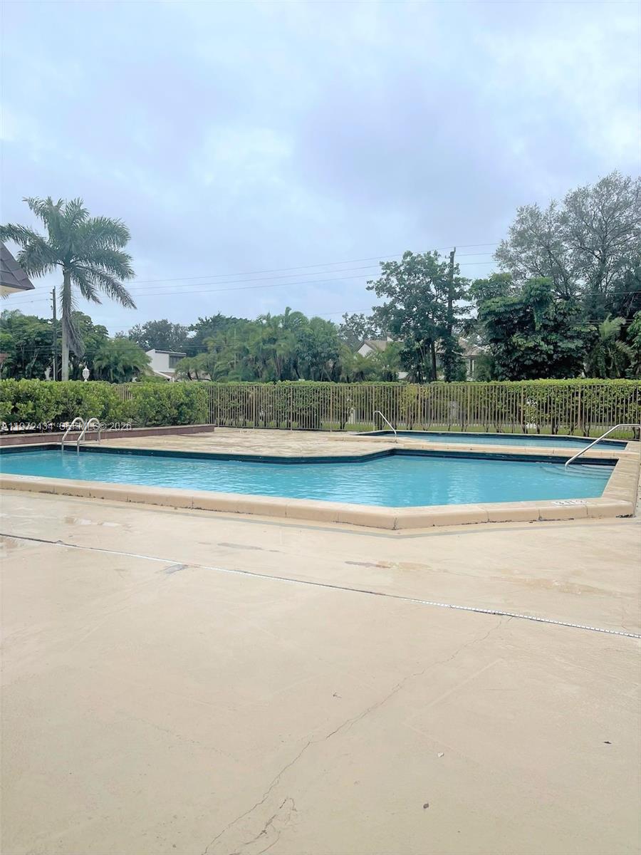 GALLOWOOD CONDO - Residential Lease