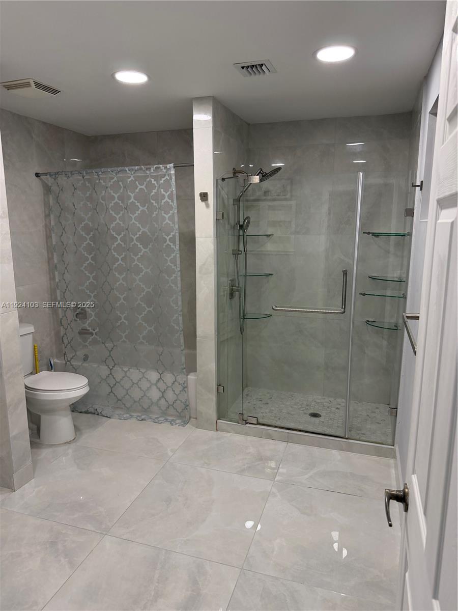 CLAIRE LAKE - Residential